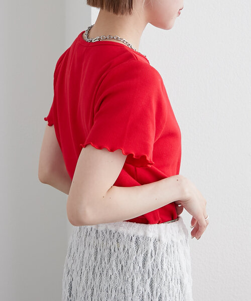 w closet（ダブルクローゼット）の「【5色展開】フリルネーム付きリブT（Tシャツ/カットソー・レディース・レッド/ピンク/サックスブルー/チャコールグレー/オフホワイト・FREE）」の17枚目の写真