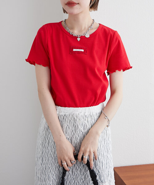 w closet（ダブルクローゼット）の「【5色展開】フリルネーム付きリブT（Tシャツ/カットソー・レディース・レッド/ピンク/サックスブルー/チャコールグレー/オフホワイト・FREE）」の18枚目の写真