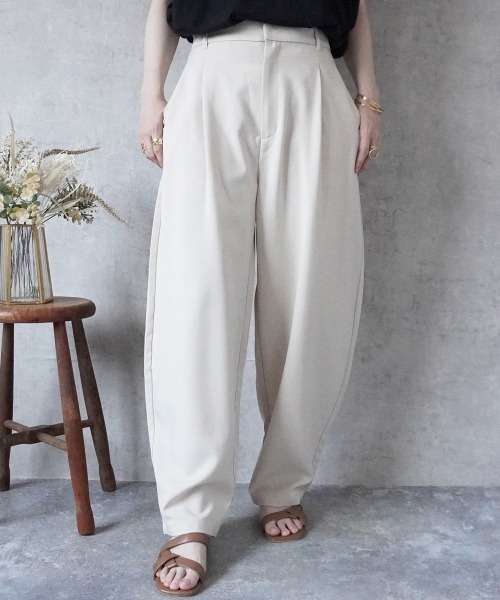 SELECT LEVERY(セレクトリベリー)の「さらさら接触冷感コクーンワイドパンツ(スラックス・レディース・ライトベージュ/ベビーピンク/ブラック/グリーン/グレー・SMALL/MEDIUM/LARGE/X-LARGE)」の3枚目の写真