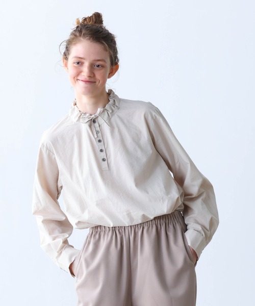 Kelen（ケレン）の「「KELEN / ケレン」デザインカラーブラウス（シャツ/ブラウス・レディース・チャコールグレー/オフホワイト/ブラック/グレイッシュベージュ・S/M）」の4枚目の写真