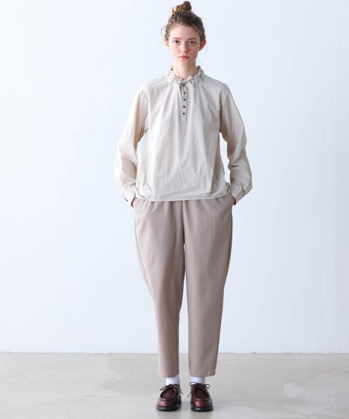 Kelen（ケレン）の「「KELEN / ケレン」デザインカラーブラウス（シャツ/ブラウス・レディース・チャコールグレー/オフホワイト/ブラック/グレイッシュベージュ・S/M）」の6枚目の写真