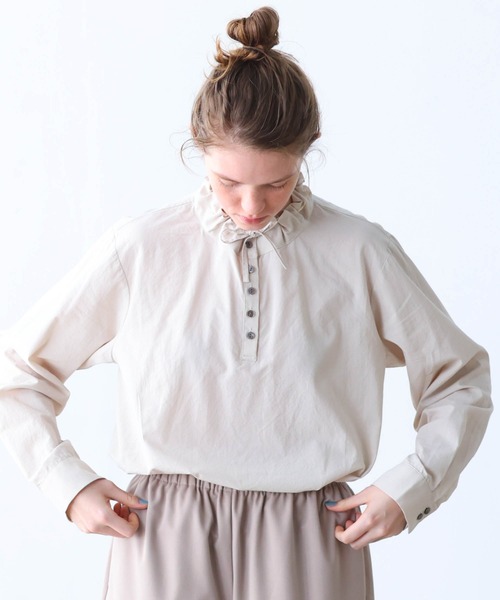 Kelen（ケレン）の「「KELEN / ケレン」デザインカラーブラウス（シャツ/ブラウス・レディース・チャコールグレー/オフホワイト/ブラック/グレイッシュベージュ・S/M）」の9枚目の写真