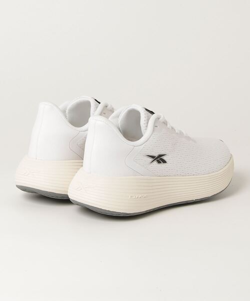 Reebok(リーボック)の「DMX コンフォート プラス ステップ カウント レース ライト / DMX COMFORT + STEP COUNT LACE LITE(スニーカー・メンズ・ホワイト/ブラック・22.5cm/23.0cm/23.5cm/24.5cm/24.0cm/25.0cm/25.5cm/26.0cm/26.5cm/27.0cm/27.5cm/28.0cm/28.5cm/29.0cm/30.0cm)」の14枚目の写真