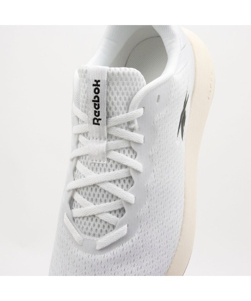 Reebok(リーボック)の「DMX コンフォート プラス ステップ カウント レース ライト / DMX COMFORT + STEP COUNT LACE LITE(スニーカー・メンズ・ホワイト/ブラック・22.5cm/23.0cm/23.5cm/24.5cm/24.0cm/25.0cm/25.5cm/26.0cm/26.5cm/27.0cm/27.5cm/28.0cm/28.5cm/29.0cm/30.0cm)」の7枚目の写真