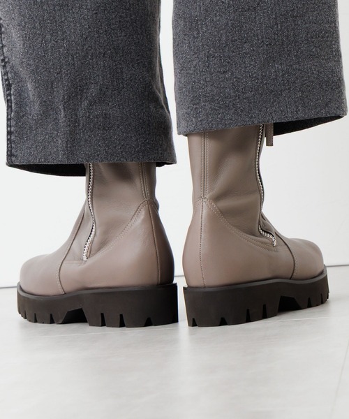 HIMIKO(ヒミコ)の「【HIMIKO】【撥水】トラックソールサイドジップストレッチブーツ/651403(ブーツ・レディース・ブラック/グレー/ボルドー・25.5cm/25.0cm/23.5cm/24.0cm/23.0cm/22.5cm/22.0cm/21.5cm/26.5cm/26.0cm/24.5cm)」の17枚目の写真