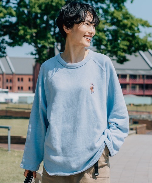 KRIFF MAYER Lady's Collection（クリフメイヤーレディースコレクション）の「【本体綿100％】ラグランスウェットチュニック（スウェット・レディース・チャコール/グレイッシュベージュ/ライトブルー/ナチュラル・MEDIUM/LARGE）」の9枚目の写真