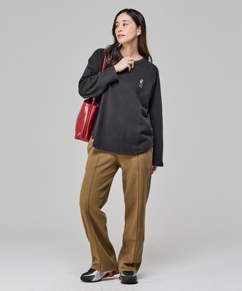 KRIFF MAYER Lady's Collection（クリフメイヤーレディースコレクション）の「【本体綿100％】ラグランスウェットチュニック（スウェット・レディース・チャコール/グレイッシュベージュ/ライトブルー/ナチュラル・MEDIUM/LARGE）」の12枚目の写真