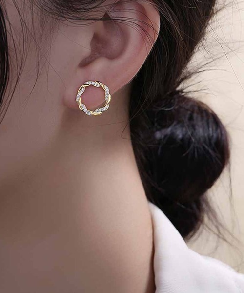 shoppinggo(ショッピングゴー)の「ピアス スタッドピアス おしゃれ シンプル キラキラ(ピアス(両耳用)・レディース・ピンクゴールド/シルバー/ゴールド・FREE)」の4枚目の写真