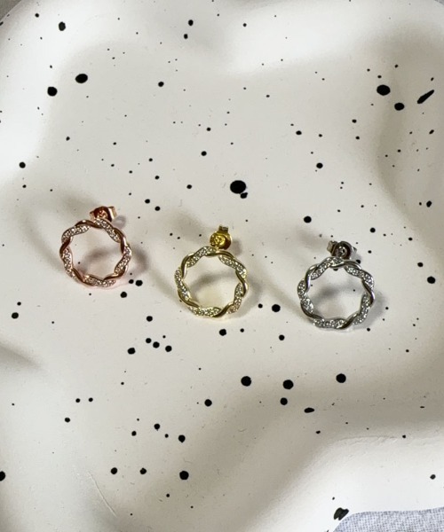shoppinggo(ショッピングゴー)の「ピアス スタッドピアス おしゃれ シンプル キラキラ(ピアス(両耳用)・レディース・ピンクゴールド/シルバー/ゴールド・FREE)」の6枚目の写真