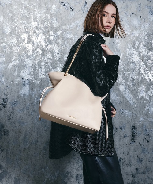 CHARLES&KEITH アリア ブレイドストラップダブルハンドルトートバッグ Arya アリア ブレイドストラップダブルハンドルトートバッグ