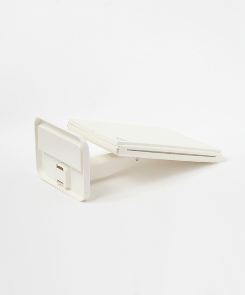 LAKOLE（ラコレ）の「LED三面スタンドミラー / 497470（手鏡/メイクミラー・レディース・アイボリー・FREE）」の4枚目の写真