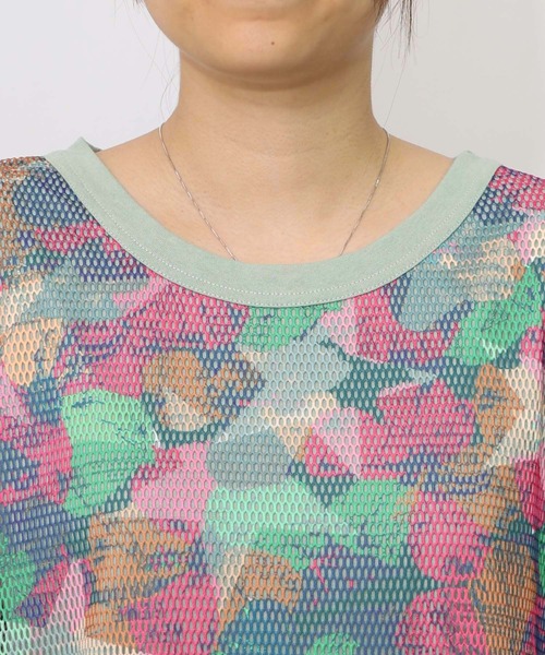 ScoLar(スカラー)の「152695:タンクトップ付 花柄メッシュプルオーバー(Tシャツ/カットソー・レディース・レッド/グリーン/ブラック・M)」の22枚目の写真