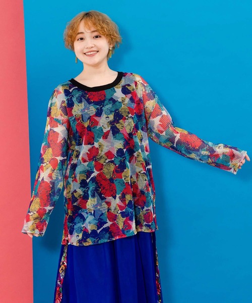 ScoLar(スカラー)の「152695:タンクトップ付 花柄メッシュプルオーバー(Tシャツ/カットソー・レディース・レッド/グリーン/ブラック・M)」の5枚目の写真