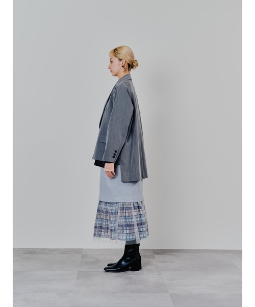 TEVALT（ヴァレット）の「配色ストライプポイントアシメヘムジャケット（テーラードジャケット・レディース・ブラック/チャコールグレー・38）」の16枚目の写真