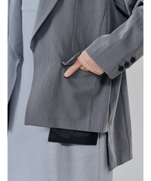 TEVALT（ヴァレット）の「配色ストライプポイントアシメヘムジャケット（テーラードジャケット・レディース・ブラック/チャコールグレー・38）」の7枚目の写真