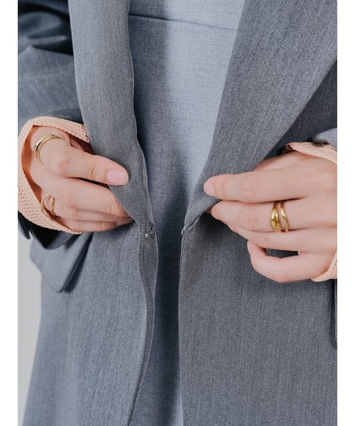 TEVALT（ヴァレット）の「配色ストライプポイントアシメヘムジャケット（テーラードジャケット・レディース・ブラック/チャコールグレー・38）」の8枚目の写真