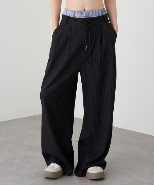 RAY CASSIN（レイカズン）の「レイヤードスラックスイージーパンツ（スラックス・レディース・グレー/グレー系その他2/ブラック系その他2・FREE/S）」の2枚目の写真