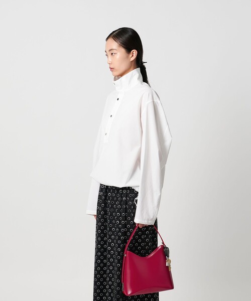 OSOI(オソイ)の「<OSOI>EGG MINI バッグ(ショルダーバッグ・レディース・レッド/ブラック/オフホワイト・FREE)」の1枚目の写真