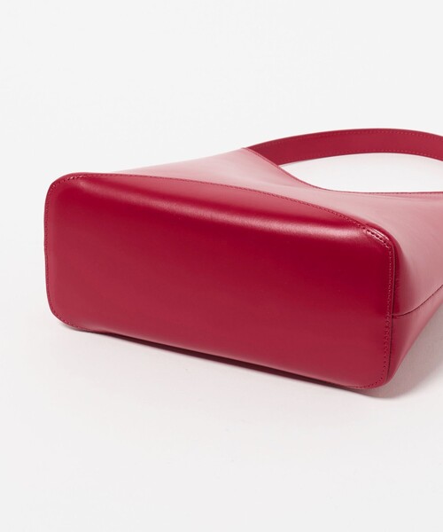 OSOI(オソイ)の「<OSOI>EGG MINI バッグ(ショルダーバッグ・レディース・レッド/ブラック/オフホワイト・FREE)」の14枚目の写真