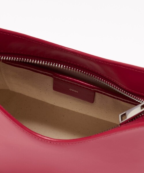 OSOI(オソイ)の「<OSOI>EGG MINI バッグ(ショルダーバッグ・レディース・レッド/ブラック/オフホワイト・FREE)」の17枚目の写真
