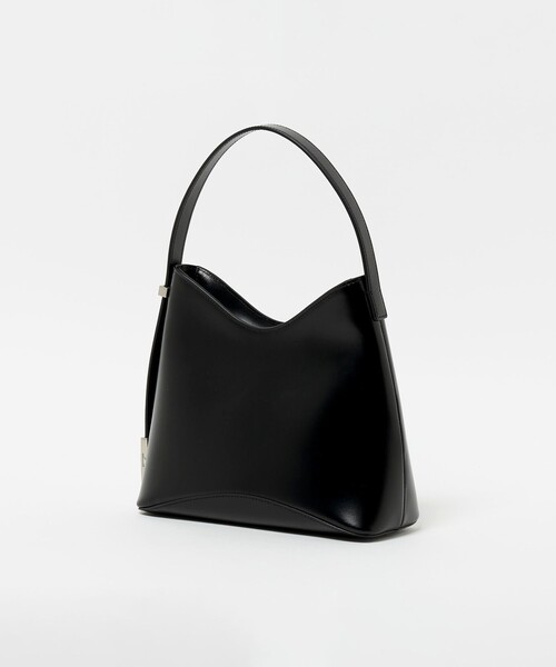 OSOI(オソイ)の「<OSOI>EGG MINI バッグ(ショルダーバッグ・レディース・レッド/ブラック/オフホワイト・FREE)」の21枚目の写真