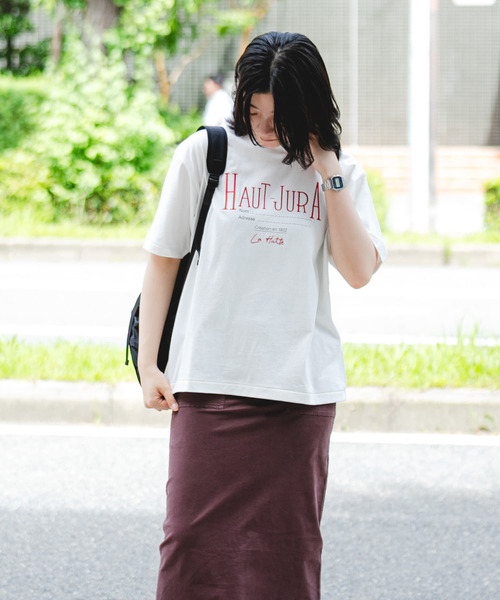 EKAL（エカル）の「『別注』La Hutte×EKAL　刺繍デザインTシャツ（Tシャツ/カットソー・レディース・オフホワイト/チャコールグレー・ONE）」の6枚目の写真