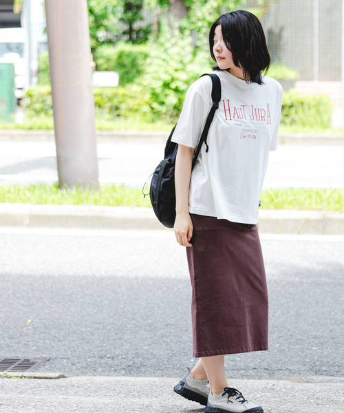 EKAL（エカル）の「『別注』La Hutte×EKAL　刺繍デザインTシャツ（Tシャツ/カットソー・レディース・オフホワイト/チャコールグレー・ONE）」の7枚目の写真