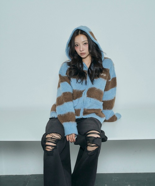 ANDGEEBEE(アンジービー)の「UNISEX ボーダーブークレフーディニット(ニット/セーター・レディース・ブラック/ブルー・FREE)」の7枚目の写真