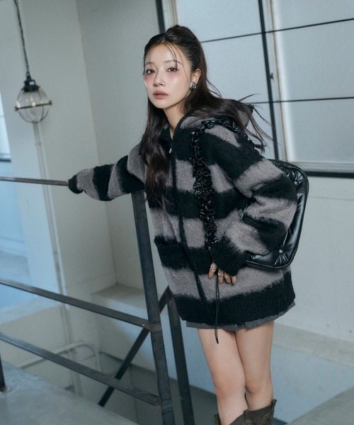 ANDGEEBEE(アンジービー)の「UNISEX ボーダーブークレフーディニット(ニット/セーター・レディース・ブラック/ブルー・FREE)」の15枚目の写真