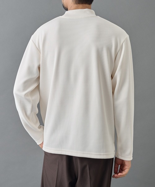 COLONY 2139（コロニートゥーワンスリーナイン）の「ドレープリブハイネック長袖T（Tシャツ/カットソー・メンズ・ホワイト/ブラック/グレー・MEDIUM/LARGE）」の6枚目の写真