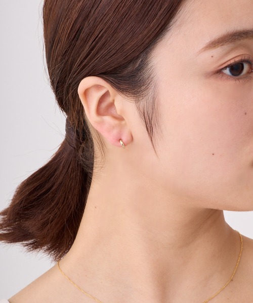 CALIN STANDARD(カリンスタンダード)の「◆金属アレルギー対応◆◆made in japan◆【純金厚メッキ】 プレーン 極小ミニマル ループフィットイヤリング(イヤリング・レディース・シルバー/ゴールド/ピンクゴールド・FREE)」の5枚目の写真