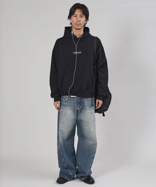 FFEIN（フェイン）の「【FFEIN（フェイン）】ヘビーウエイトセンターミニロゴ立体フードプルパーカー / パーカー 裏起毛 プルパーカー 刺繍 ロゴ フーディ（パーカー・メンズ・アッシュグレー/ワイン/ブラック/グリーン/ネイビー・LARGE/MEDIUM/SMALL）」の14枚目の写真