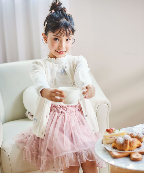 SLAP SLIP（スラップスリップ）の「ジュエル風ボタン縁スカラップニットカーディガン(90~130cm)（カーディガン/ボレロ・キッズ・レッド/オフホワイト・90cm/110cm/100cm/120cm/130cm）」の10枚目の写真