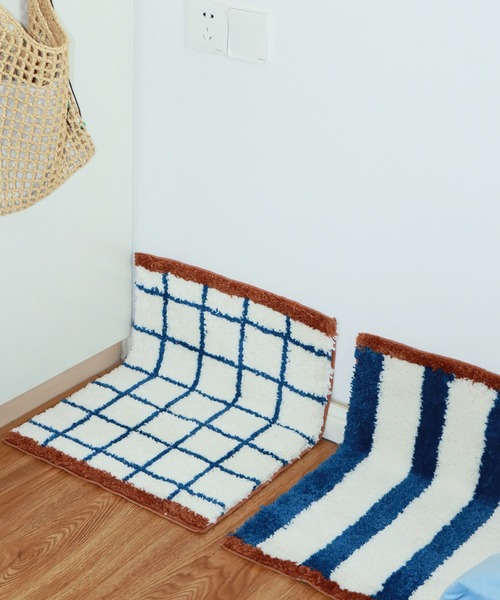 Made in I（メイドインアイ）の「北欧 MODERN ART BATH MAT（ラグ/マット・レディース・ホワイト系その他/ホワイト/ブルー/グリーン系その他/ブルー系その他/ホワイト×ブルー/レッド・FREE）」の15枚目の写真