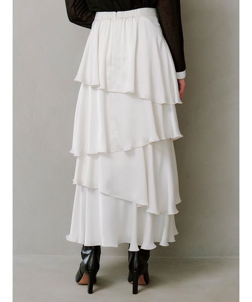 SNIDEL（スナイデル）の「サテンナローティアードスカート（スカート・レディース・ブラウン/ブルー/アイボリー・1/0）」の7枚目の写真