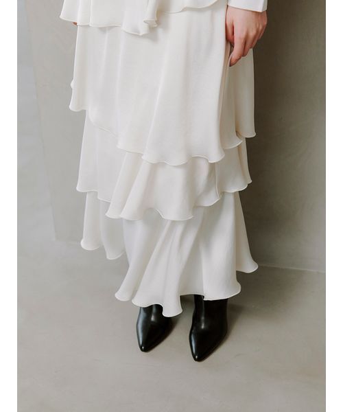 SNIDEL（スナイデル）の「サテンナローティアードスカート（スカート・レディース・ブラウン/ブルー/アイボリー・1/0）」の9枚目の写真