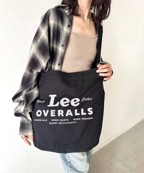Lee（リー）の「Lee/リー BIG ニュースペーパーバッグ/ポストマン/ショルダーバッグ/かすれプリント（ショルダーバッグ・レディース・オフホワイト/ブラック・FREE）」の4枚目の写真