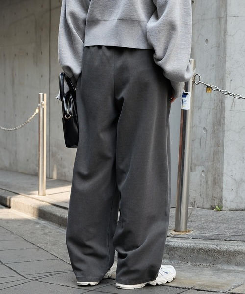 MONO-MART（モノマート）の「＜アンチピリング/ウォッシャブル＞ヴィンテージライク ピグメントダンボールカーブパンツ（その他パンツ・レディース・オフホワイト/グレー/ネイビー/ブラック/チャコールグレー・M/S/L）」の10枚目の写真