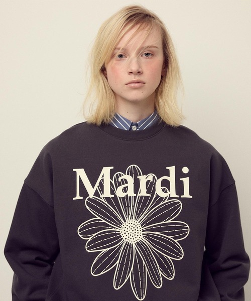 Mardi Mercredi(マルディメクルディ)の「SWEATSHIRT FLOWERMARDI / スウェットシャツ フラワーマルディ(スウェット・レディース・チャコールグレー/ブラウン/ネイビー/ブラック×ベージュ/ブラウン系その他/オートミール/ブラック×パープル/アッシュブラウン・FREE)」の12枚目の写真