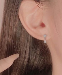 VIBGYOR（ヴィブジョー）の「【IZU】 上品パヴェキュービックジルコニアドロップピアス／シルバー・ゴールド／大人可愛いアクセサリー（ピアス（両耳用））」