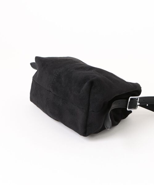 Chiina(チーナ)の「Chiina / がまぐちギャザーハンドバッグ(ハンドバッグ・レディース・レッド/ブラウン/ブラック・FREE)」の12枚目の写真