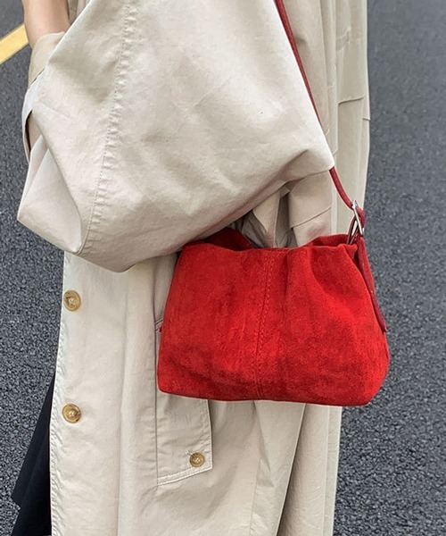 Chiina(チーナ)の「Chiina / がまぐちギャザーハンドバッグ(ハンドバッグ・レディース・レッド/ブラウン/ブラック・FREE)」の15枚目の写真