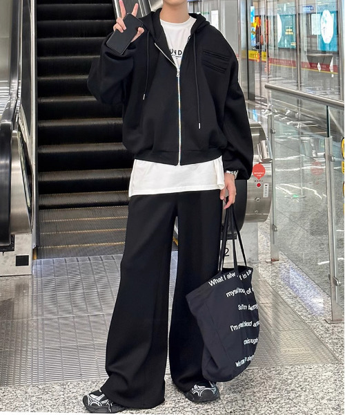 neos（ネオス）の「【neos】ショート丈 ルーズシルエット バルーンスリーブ ジップアップ スウェット パーカー（パーカー・メンズ・グレー/ブラック・MEDIUM/LARGE/X-LARGE）」の6枚目の写真