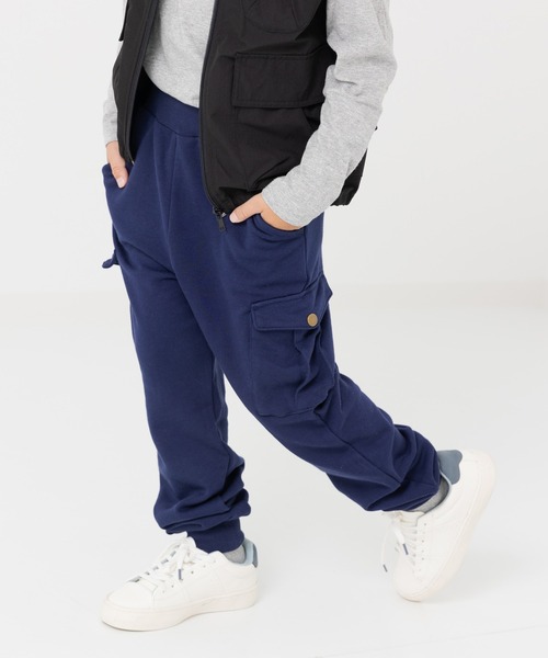 chil2(チルツー)の「裏毛カーゴパンツ(スウェットパンツ・キッズ・ブラック/カーキ/ブラウン/ネイビー・100cm/110cm/120cm/130cm/140cm/150cm)」の4枚目の写真