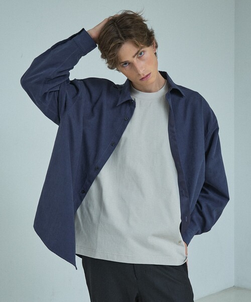 ABAHOUSE(アバハウス)の「スエードタッチ オーバーサイズ レギュラーカラーシャツ(シャツ/ブラウス・メンズ・ダークブラウン/ネイビー/ライトブルー/アイボリー・48/46)」の6枚目の写真