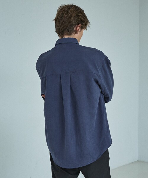 ABAHOUSE(アバハウス)の「スエードタッチ オーバーサイズ レギュラーカラーシャツ(シャツ/ブラウス・メンズ・ダークブラウン/ネイビー/ライトブルー/アイボリー・48/46)」の8枚目の写真