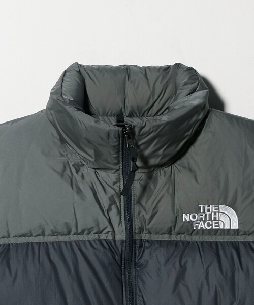 THE NORTH FACE（ザノースフェイス）の「＜THE NORTH FACE＞ヌプシ ベスト（ダウンベスト・メンズ・ブラック/ダークグレー・M/L）」の3枚目の写真