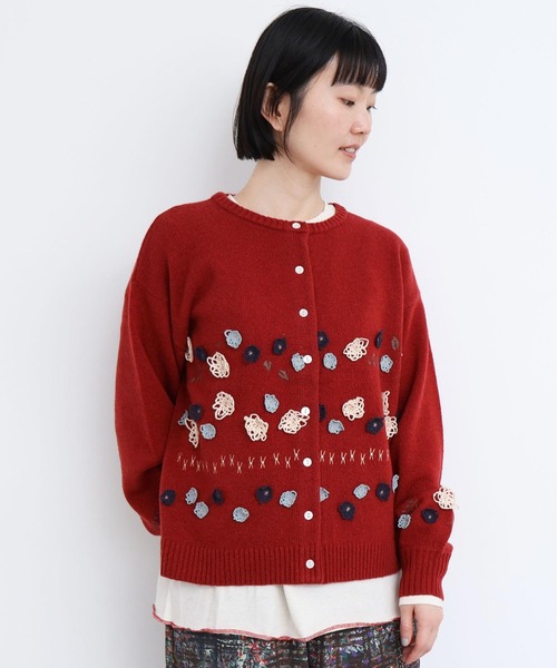 l'atelier du savon(アトリエドサボン)の「くるくるお花のゆるカーディガン(カーディガン/ボレロ・レディース・レッド/チャコールグレー/グレー・FREE)」の1枚目の写真