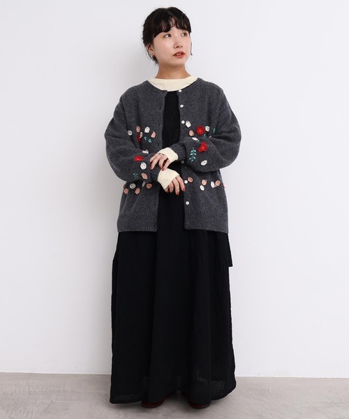 l'atelier du savon(アトリエドサボン)の「くるくるお花のゆるカーディガン(カーディガン/ボレロ・レディース・レッド/チャコールグレー/グレー・FREE)」の22枚目の写真