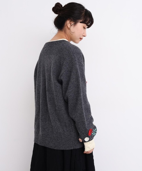 l'atelier du savon(アトリエドサボン)の「くるくるお花のゆるカーディガン(カーディガン/ボレロ・レディース・レッド/チャコールグレー/グレー・FREE)」の12枚目の写真